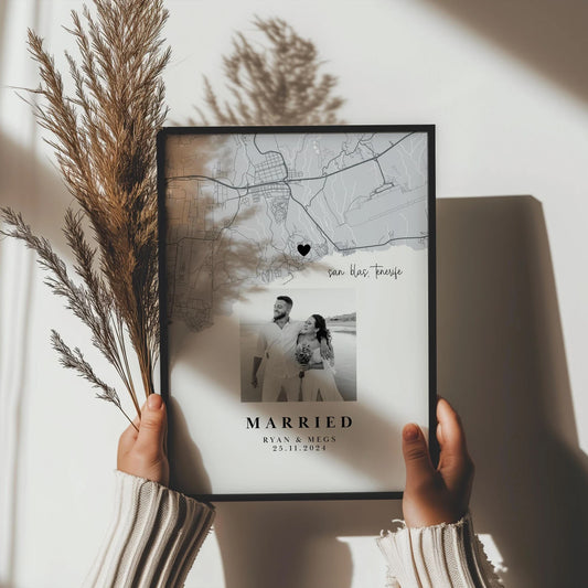 Personalised wedding keepsake featuring a Polaroid-style photo of the couple and a map of their wedding venue.